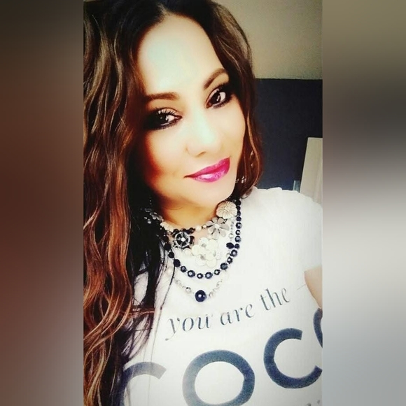 Meet your Posher, Michelle - Picture 3 of 8